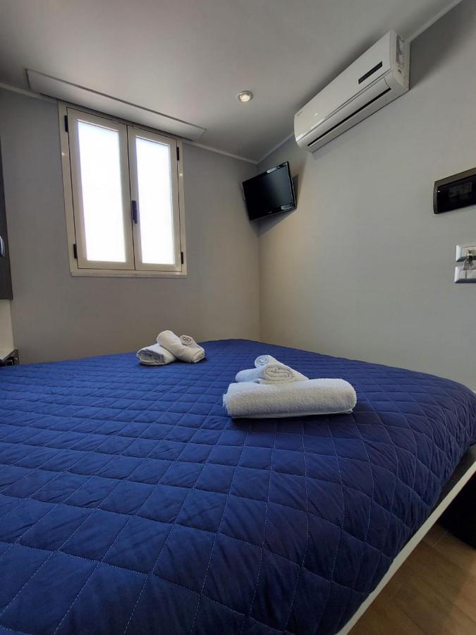 La Stanza Sul Porto Di Amalfi Camera Piccina Piccina Con Bagno Privato E Terrazzino Vista Mare Dış mekan fotoğraf