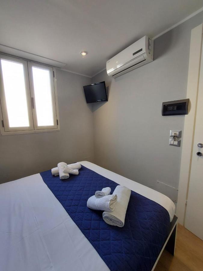 La Stanza Sul Porto Di Amalfi Camera Piccina Piccina Con Bagno Privato E Terrazzino Vista Mare Dış mekan fotoğraf